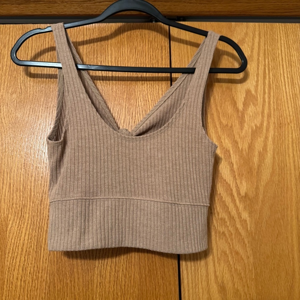 Abercrombie & Fitch Tan Ribbed Tie-Front Crop Top - Picture 4 of 5